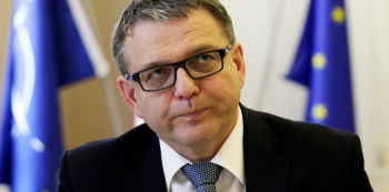 Lubomír Zaorálek to nebude mít jako volební lídr ČSSD snadné. S programem, který jeho strana představila, by k vítězství ve volbách potřeboval přinejmenším zázrak.