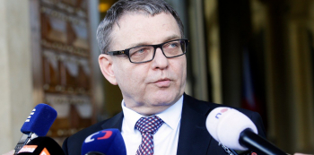 Lubomír Zaorálek má ČSSD dovést k vítězství ve volbách. K tomu už nepomůže snad ani zázrak.