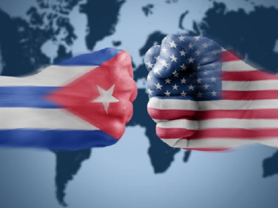 Vztahy USA a Kuby se opět vyostřují. Za vším je podezření z útoku na americké diplomaty.