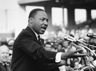 Kněz Martin Luther King junior se stal jednou z nejvýznamnějších postav v boji za rasovou rovnoprávnost. Jeho projev před 60 lety změnil svět.