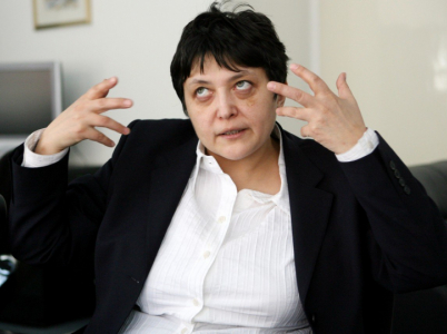 Vzpomínáte na ministryni pro lidská práva Džamilu Stehlíkovou? Připomenout ji lidem chce TOP 09.