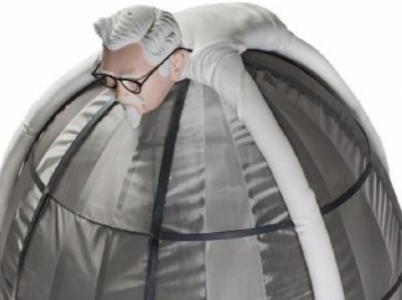 Stylová Faradayova klec od KFC vás ochrání před zářením z telefonů a tabletů.