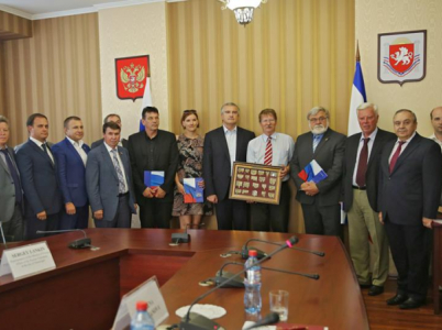 Setkání české delegace s premiérem autonomní republiky Krym Sergejem Aksjonovem. 