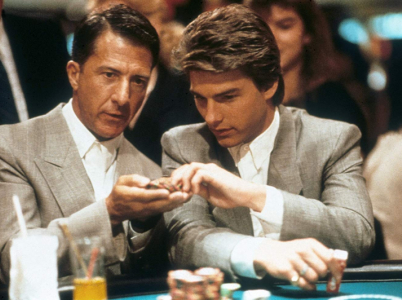 Dustin Hoffman jako nezapomenutelný Rain Man (1988). Na snímku s Tomem Cruisem.