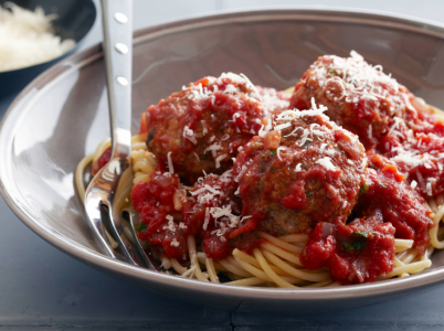 Omáčka k těstovinám nesmí chybět