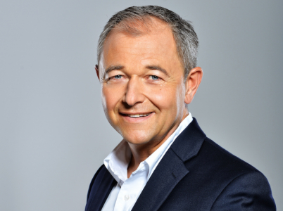 Dlouhá léta patřil Jan Mühlfeit ke špičkám evropského Microsoftu. Teď radí lidem, jak se stát úspěšnými leadry, ve své nové knize.