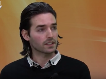 Muž, který vydělává na dezinformacích