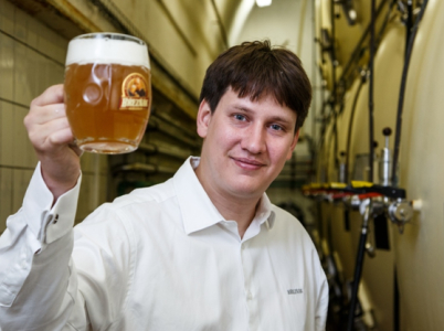 To je on – mladý, leč zkušený vrchní sládek Michal Rouč