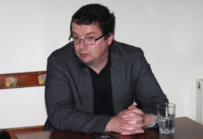 Na tiskové konferenci ke své nové povídkové knize Zpátky ve hře, květen 2015