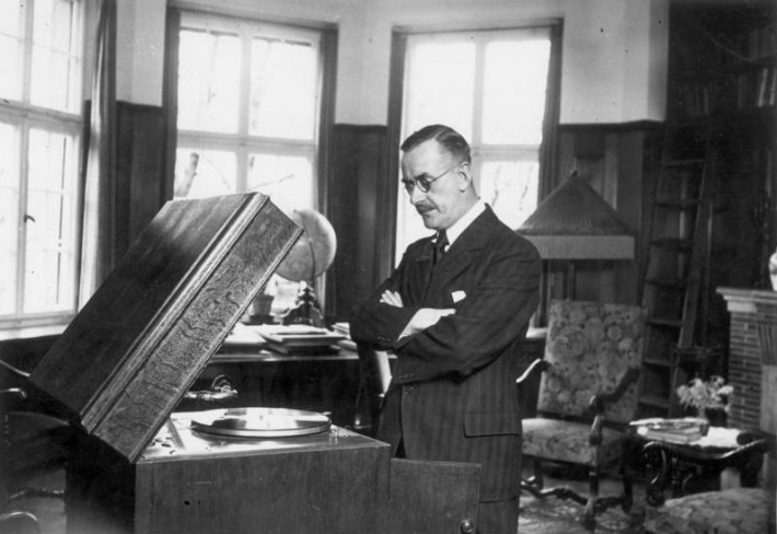 Thomas Mann v roce 1932. Thomas Mann v roce 1932.