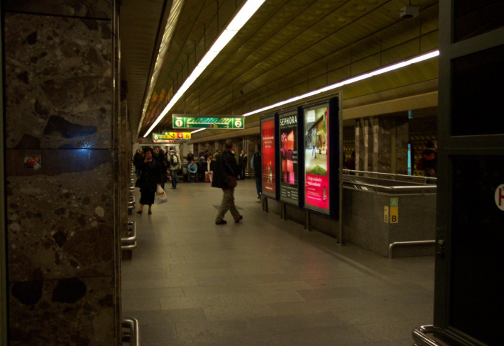 Spor se týká reklamní plochy v metru Staroměstská.