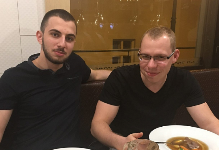 Necháváte se i vy zastupovat Oganesjanovým parťákem, šmelinářem Kocourkem? Pak nejspíše stejně jako Mike nebudete páni, ale přijdete o řidičák i o peníze.