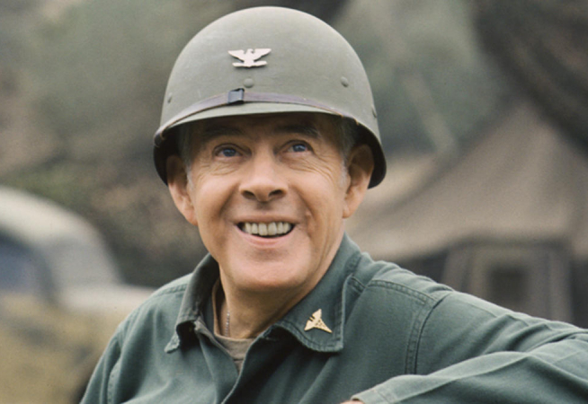 Před šesti lety zemřel Harry Morgan aka plukovník Potter z MASHe. Takže, tady máte 6 zajímavostí o kultovním seriálu.