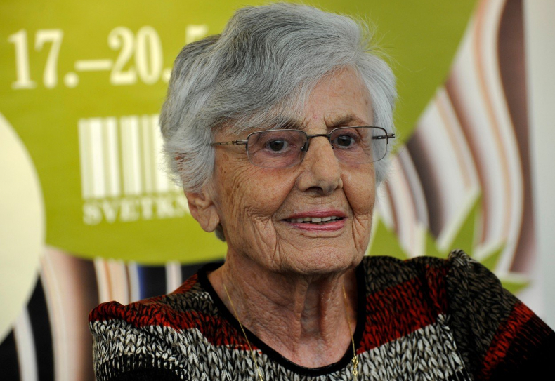 Ruth Bondyová přeložila mnoho klasických českých knih do hebrejštiny.