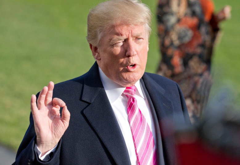 Nová kniha ze soukromí Donalda Trumpa pracuje s významným zdrojem - prezidentovým někdejším hlavním poradcem Stevem Bannonem.