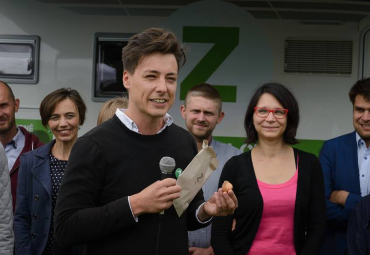 Zelená hymna není vtipná, ale je pravdivá.
