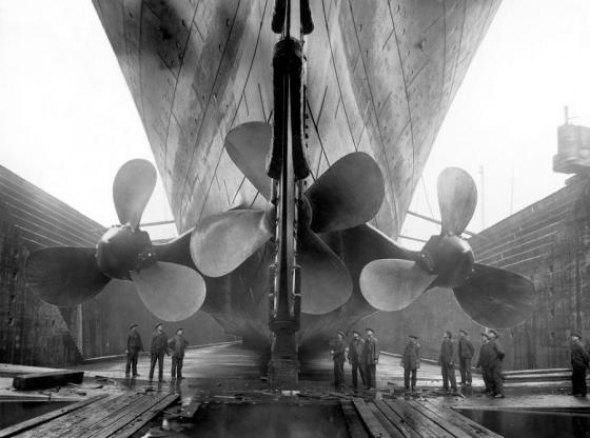 6) Pohonné vrtule Titanicu