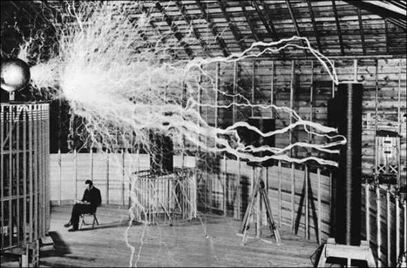 10. Nikola Tesla v plném pracovním nasazení