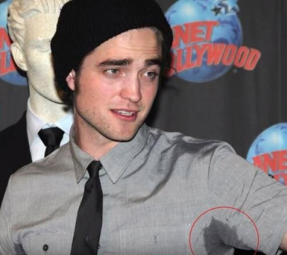 7. Robert Pattinson a &quot;koláče&quot; 