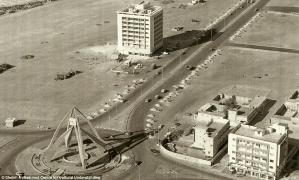 15. Dubai Clocktower dříve
