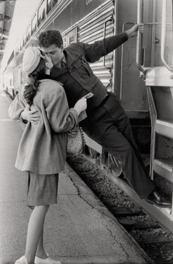 8# Protože vlakových polibků není nikdy dost! (1944)