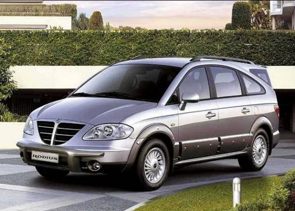 5. SsangYong Rodius