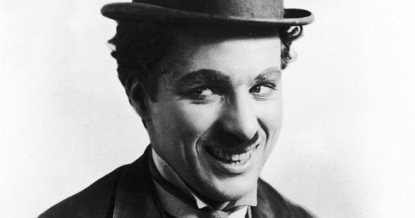 5) „Kdo nikdy nebyl dítětem, nemůže se stát dospělým.“ Charlie Chaplin