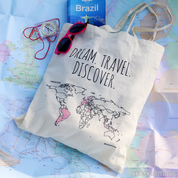 Bavlněná taška s mapou světa, kterou si můžete vymalovat
