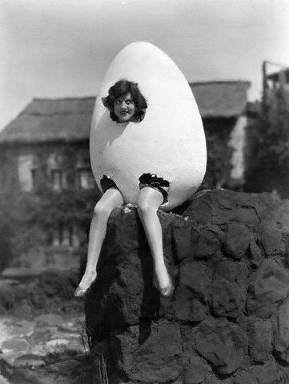4# 20. léta a Dorothy Gulliveras jako velikonoční vajíčko 