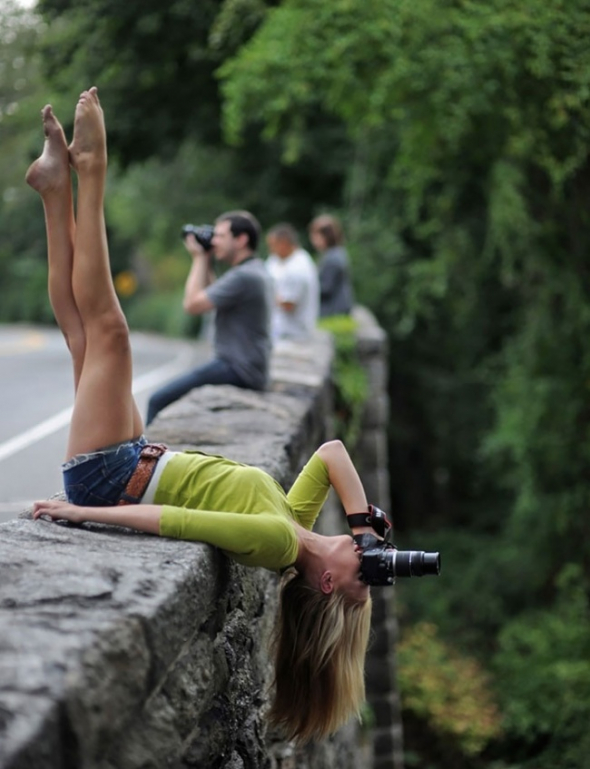 Fotograf vždy ví, v jaké pozici pořídí ten nejlepší záběr!