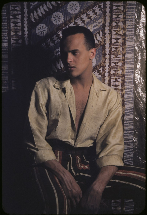 Harry Belafonte, 1942