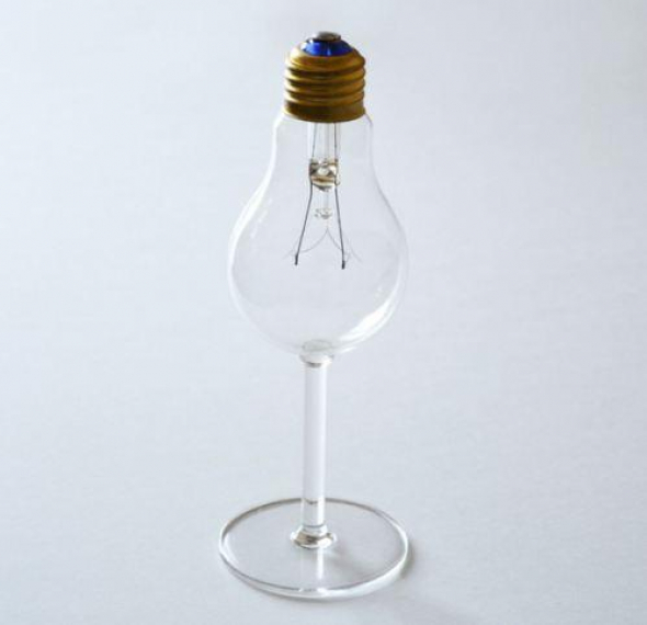 6) Žárovka ve skleničce