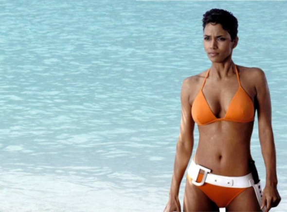 2002 — Halle Berry alias Jinx