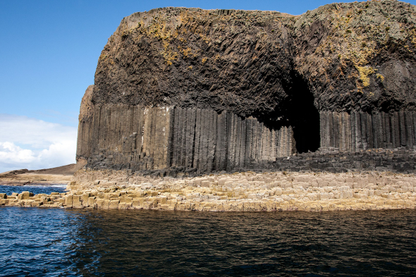 10. Fingal&#039;s Cave, Skotsko