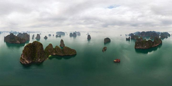 Zátoka Ha Long ve Vietnamu