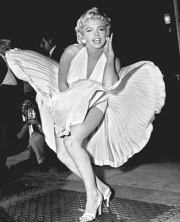 Bílé šaty Marilyn Monroe ve filmu Slaměný vdovec