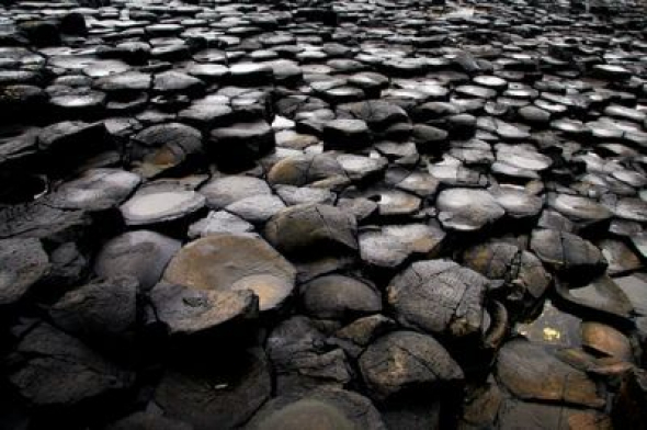 Zajímavý geologický útvar Giant&#039;s Causeway v Severním Irsku