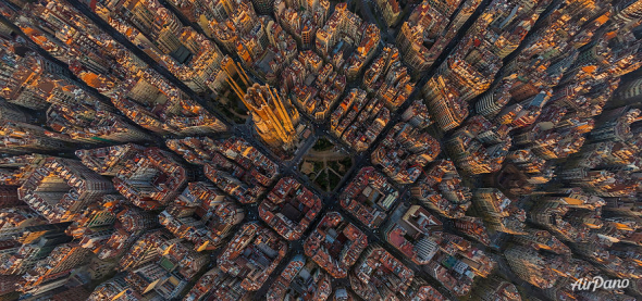 2) Sagrada Familia, Barcelona, Španělsko 