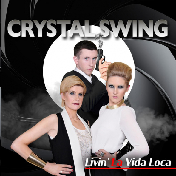 Crystal Swin a album Livin&#039; La Vida Loca, těžce inspirované Jamesem Bondem