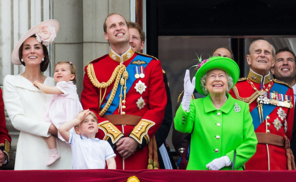 Oslava 90. narozenin královny 11. června 2016, tzv. Trooping the Colour.